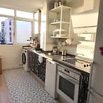 Bonito Centrico Al Lado Del Mar דירה *